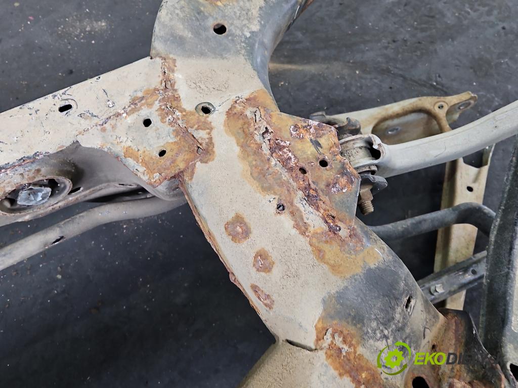 Opel Insignia B 2017-2022 2.0 cdti 209KM automatic 154 kW 1956 cm3 5- zadní výztuha  (Zadní výztuha)