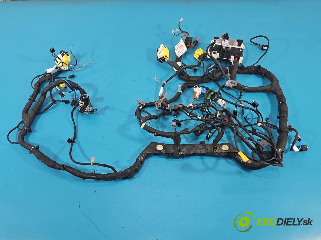 Opel Insignia B 2017-2022 2.0 cdti 209KM automatic 154 kW 1956 cm3 5- Balíček: desky: přístrojová deska: 35083088