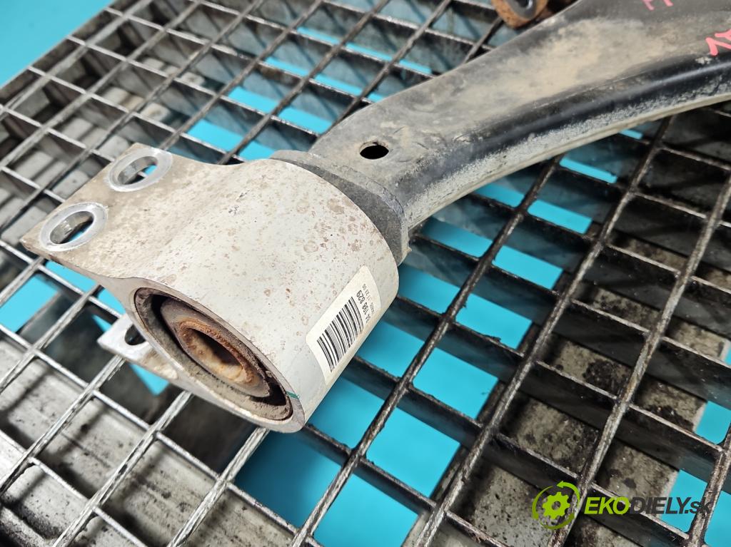 Opel Insignia B 2017-2022 2.0 cdti 209KM automatic 154 kW 1956 cm3 5- přední pravý  (Klika dveří ostatní)