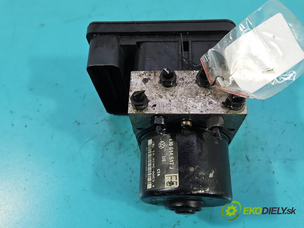 Vw New Beetle 1998-2010 1.6 SR 102 hp manual 75 kW 1595 cm3 2- čerpadlo abs 1C0907379M (Pumpa ABS)