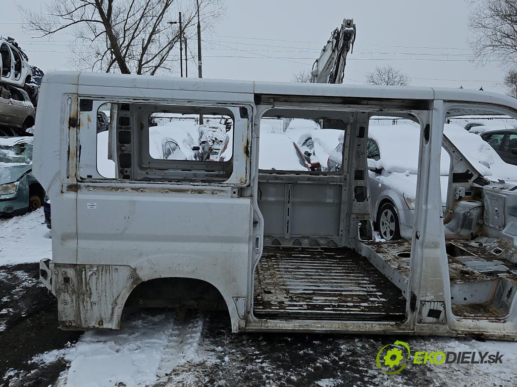 Fiat Ducato IV 2014- 2.0 jtd 116 HP manual 85 kW 1956 cm3 5- blatník zadné pravý 