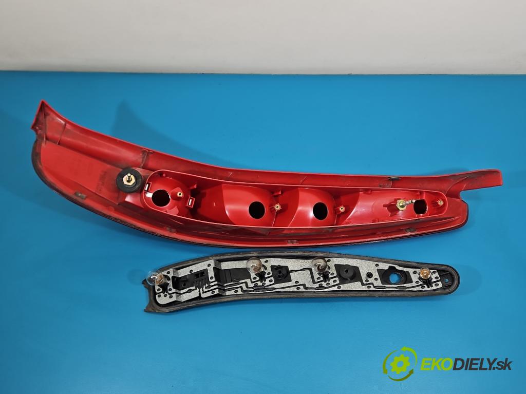 Fiat Punto II 1999-2010 1.2 8V 60 HP manual 44 kW 1242 cm3 5- svetlo / reflektor zadné ľavé  (Kľučka dverí ostatné)