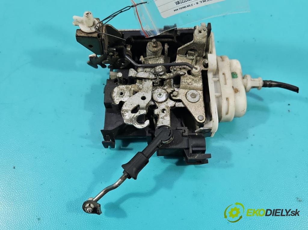 Audi A3 8L 1996-2003 1.8 20V 125 HP manual 92 kW 1781 cm3 3- zámok predné ľavý