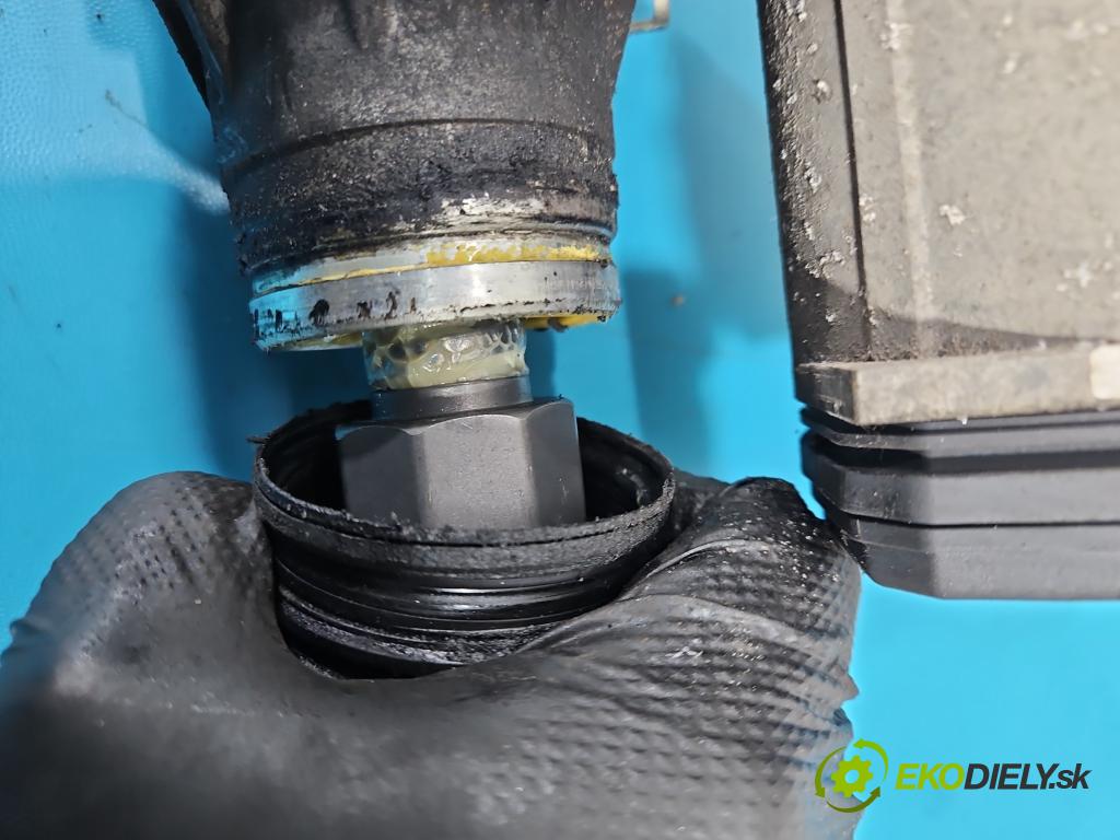 Jaguar XE X760 2015-2024 2.0d 179KM automatic 132 kW 1999 cm3 4- řízení volant GX73-3200-AE