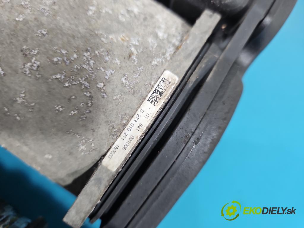 Jaguar XE X760 2015-2024 2.0d 179KM automatic 132 kW 1999 cm3 4- řízení volant GX73-3200-AE