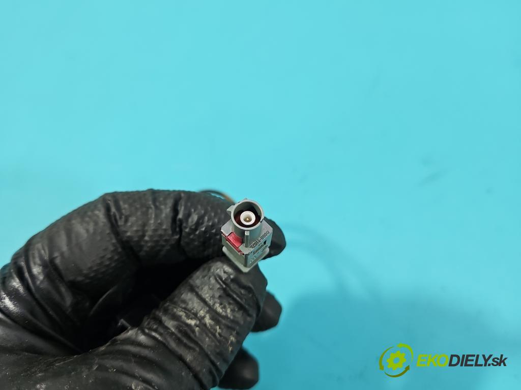 Audi Q7 2005-2015 4.2 TDI 326KM automatic 240 kW 4134 cm3 5- Kamera cúvania 4L0980551