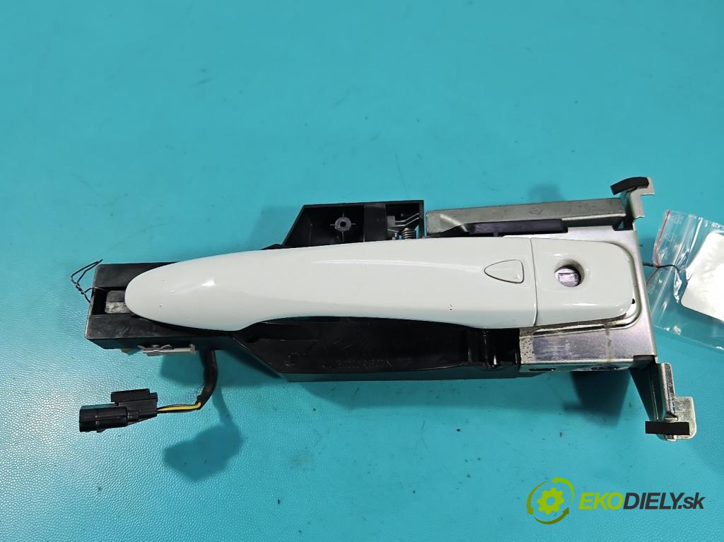 Renault Kadjar 2015-2022 1.2 131 HP manual 96 kW 1197 cm3 5- rukoväť predné ľavé mimo: 806074307R (Kľučka dverí vonkajšia predná ľavá)