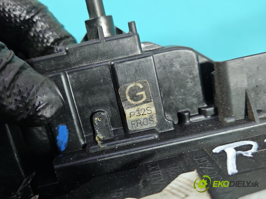 Renault Kadjar 2015-2022 1.2 131 hp manual 96 kW 1197 cm3 5- zámek přední pravý