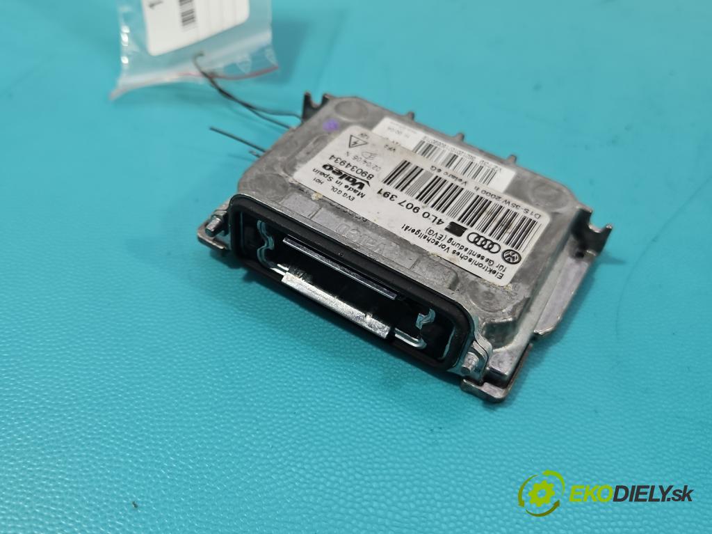 Audi Q7 2005-2015 4.2 TDI 326KM automatic 240 kW 4134 cm3 5- střídač: xenon 4L0907391 (Riadiaca jednotka xenónu)
