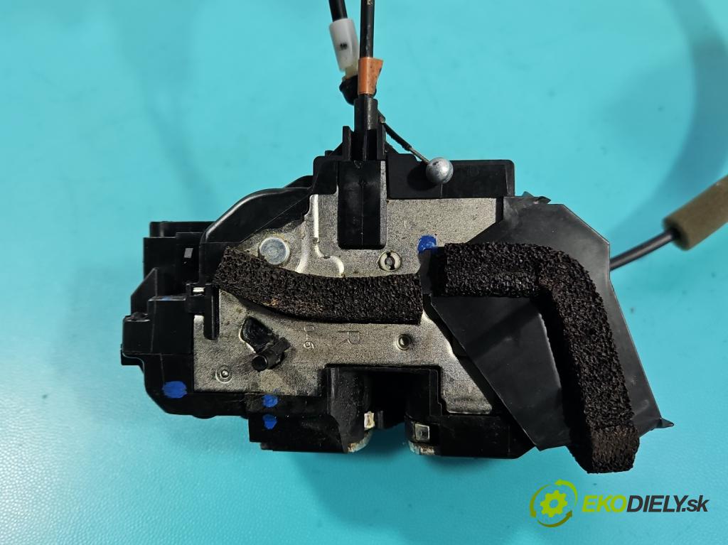 Renault Kadjar 2015-2022 1.2 131 hp manual 96 kW 1197 cm3 5- zámek zadní pravý