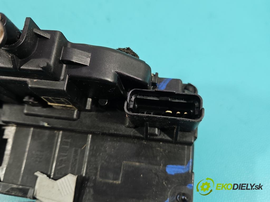 Renault Kadjar 2015-2022 1.2 131 hp manual 96 kW 1197 cm3 5- zámek zadní pravý