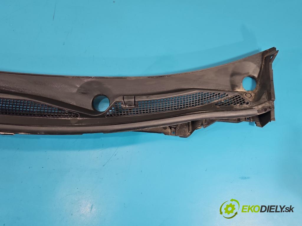 Renault Kadjar 2015-2022 1.2 131 HP manual 96 kW 1197 cm3 5- torpédo 668107243R (Torpédo (plast pod čelným sklom))