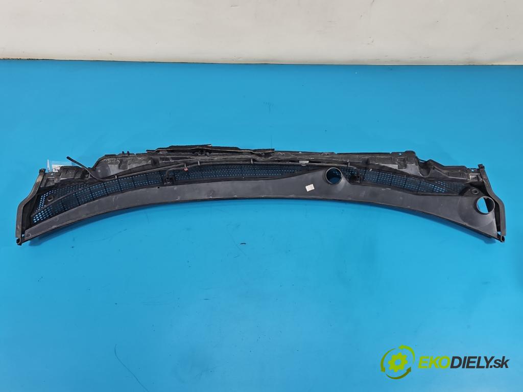 Renault Kadjar 2015-2022 1.2 131 HP manual 96 kW 1197 cm3 5- torpédo 668107243R (Torpédo (plast pod čelným sklom))