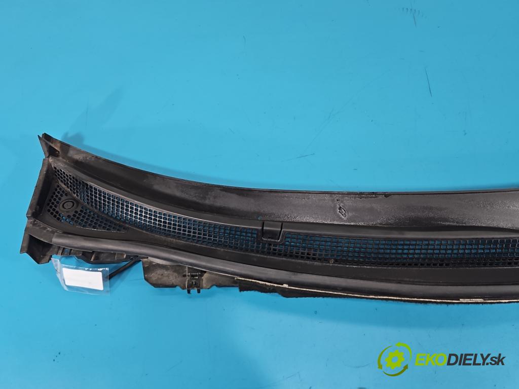 Renault Kadjar 2015-2022 1.2 131 HP manual 96 kW 1197 cm3 5- torpédo 668107243R (Torpédo (plast pod čelným sklom))