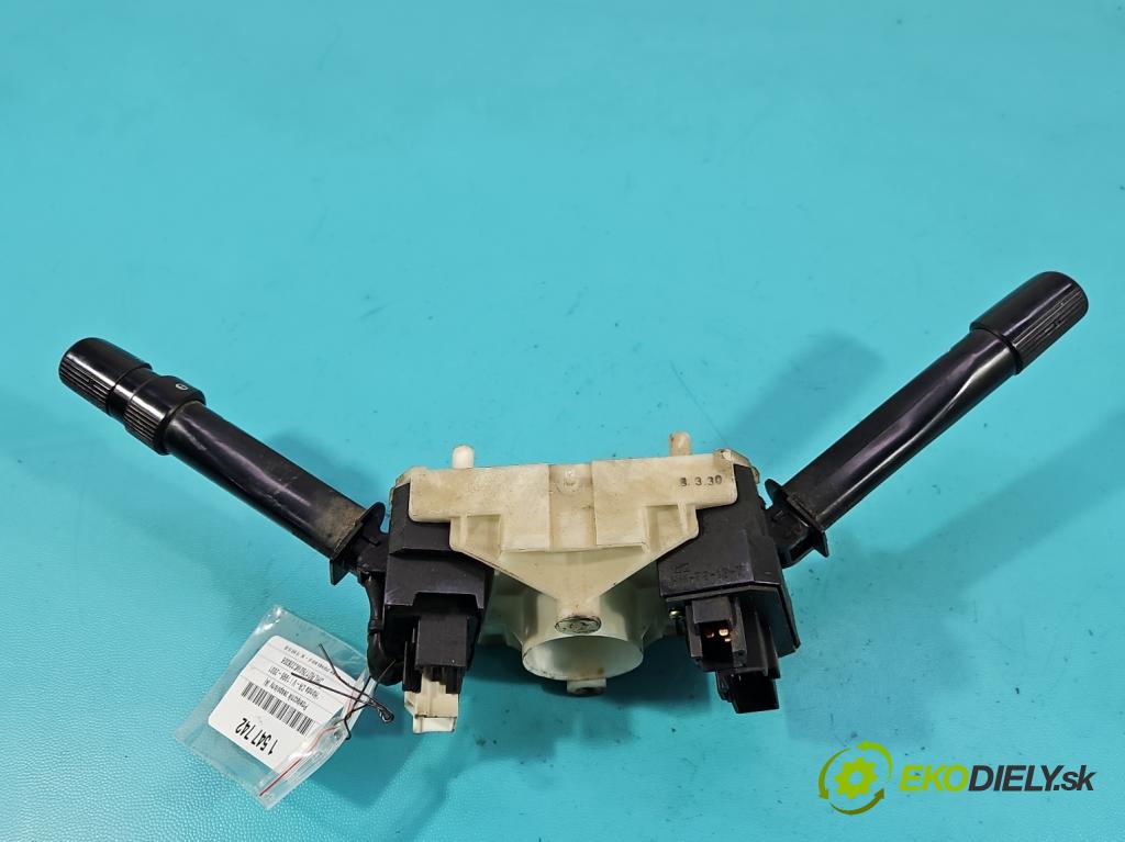 Honda CR-V I 1995-2001 2.0 16V 128 HP manual 94 kW 1973 cm3 5- prepínač komplex: M16389B (Prepínacie páčky pod volantom)