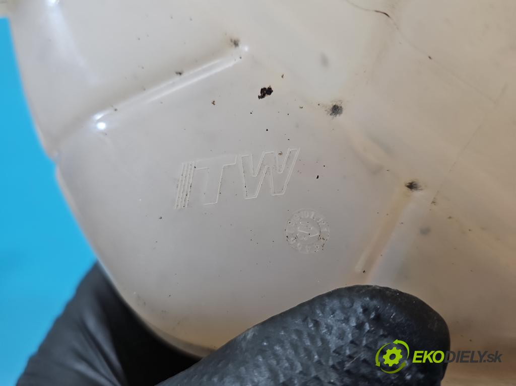 Renault Kadjar 2015-2022 1.2 131 hp manual 96 kW 1197 cm3 5- Nádrž: náhradní: