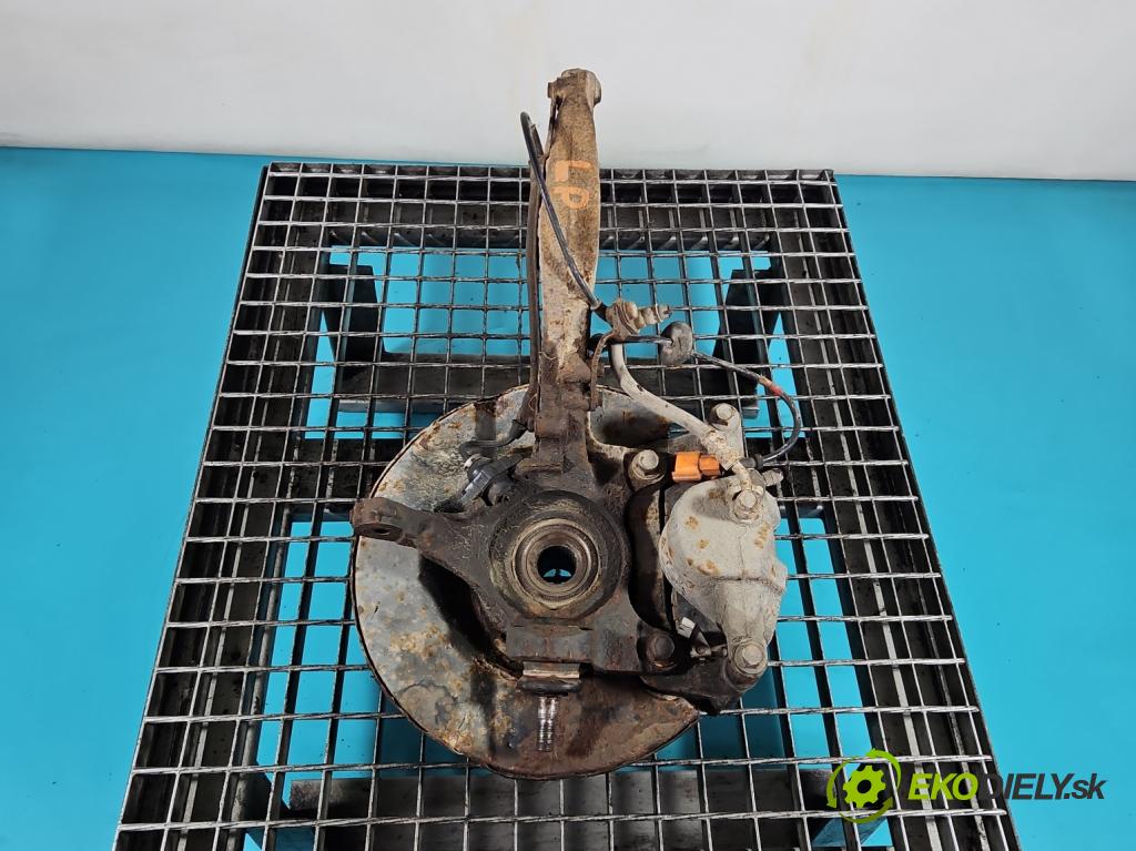 Honda CR-V I 1995-2001 2.0 16V 128 hp manual 94 kW 1973 cm3 5- náboj levé  (Náboj kola)