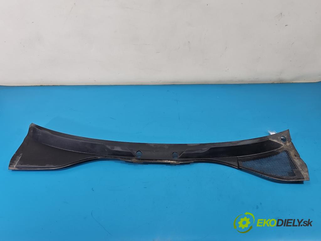 Audi Q7 2005-2015 4.2 TDI 326KM automatic 240 kW 4134 cm3 5- torpédo 4L1819401 (Torpédo (plast pod čelným sklom))