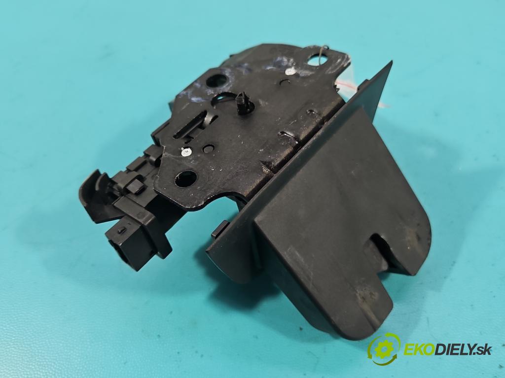 Audi Q7 2005-2015 4.2 TDI 326KM automatic 240 kW 4134 cm3 5- zámok kufrové dvere zadné 8P4827505C