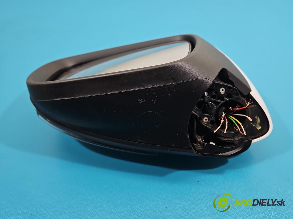 Renault Kadjar 2015-2022 1.2 131 HP manual 96 kW 1197 cm3 5- zrkadlo ľavé  (Kľučka dverí ostatné)