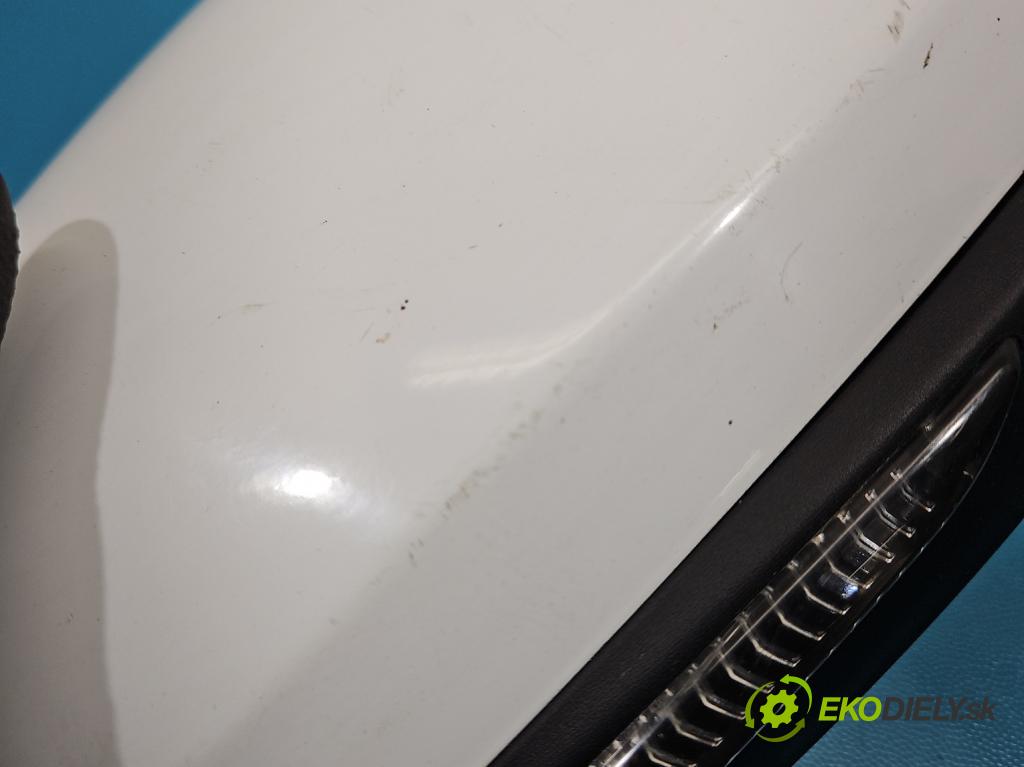 Renault Kadjar 2015-2022 1.2 131 hp manual 96 kW 1197 cm3 5- zpětné zrcátko pravé  (Klika dveří ostatní)