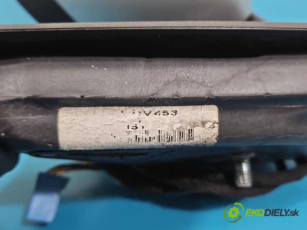 Volvo S40 II 2004-2012 2.0d 136 HP manual 100 kW 1997 cm3 4- zrkadlo ľavé  (Kľučka dverí ostatné)