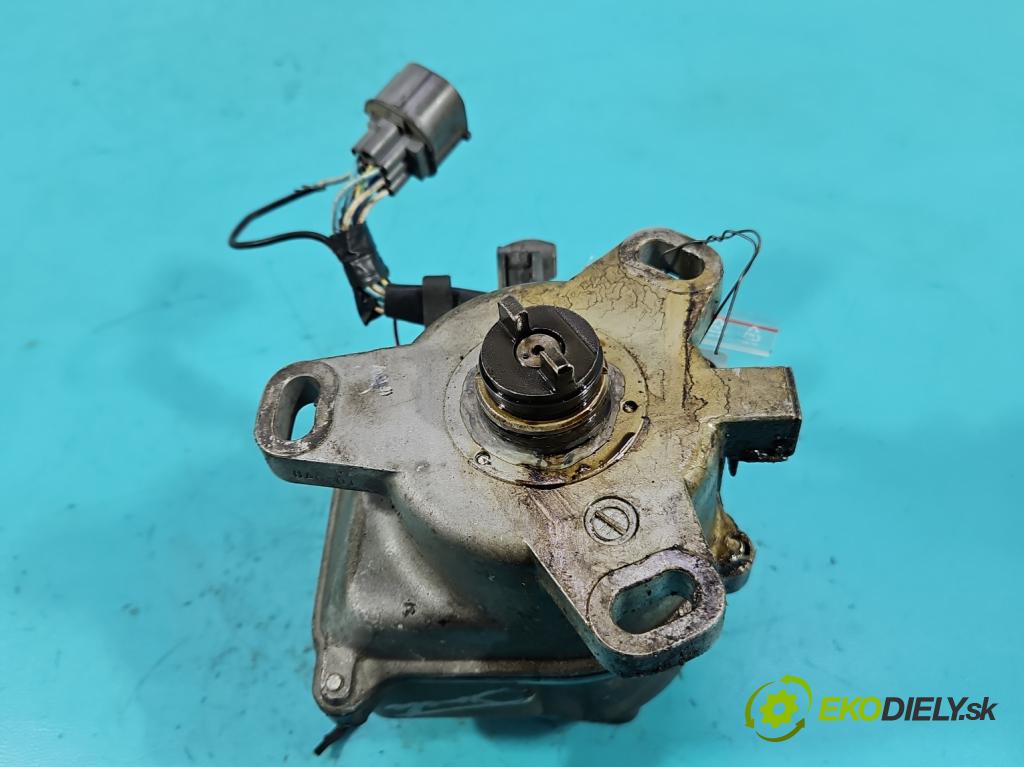 Honda CR-V I 1995-2001 2.0 16V 128 HP manual 94 kW 1973 cm3 5- rozdeľovač TD-97U (Rozdeľovač)