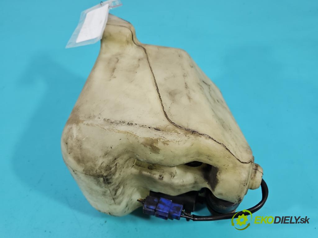 Subaru Forester II SG 2002-2008 2.0 boxer 125 hp manual 92 kW 1994 cm3 5- nádržka tekutina: ostřikovačů HLC-20011