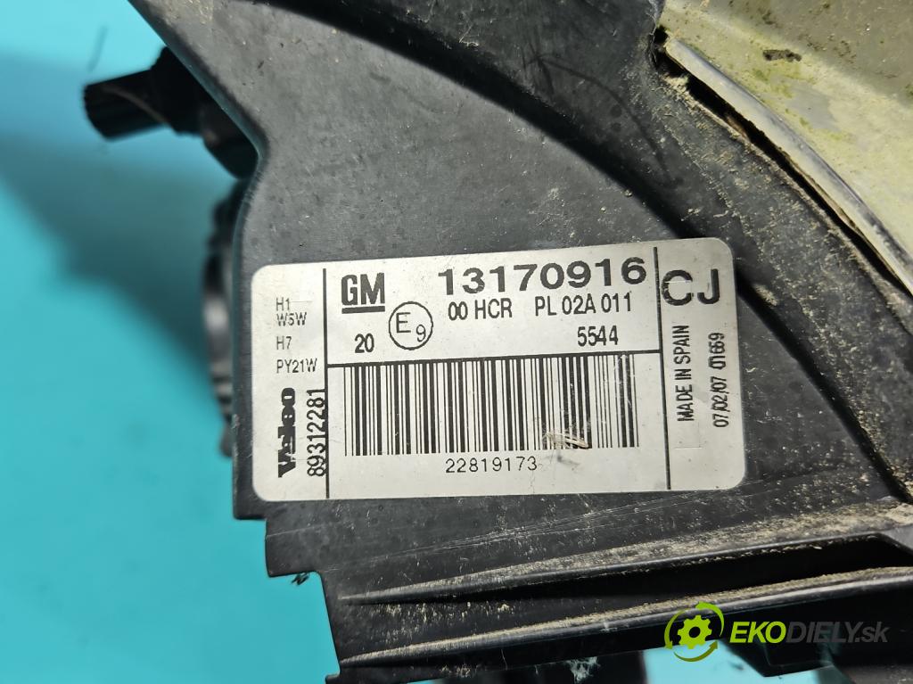 Opel Vectra C 2002-2008 1.9 cdti 120 HP manual 88 kW 1910 cm3 5- Reflektor: pravý  (Svetlo predné pravé)