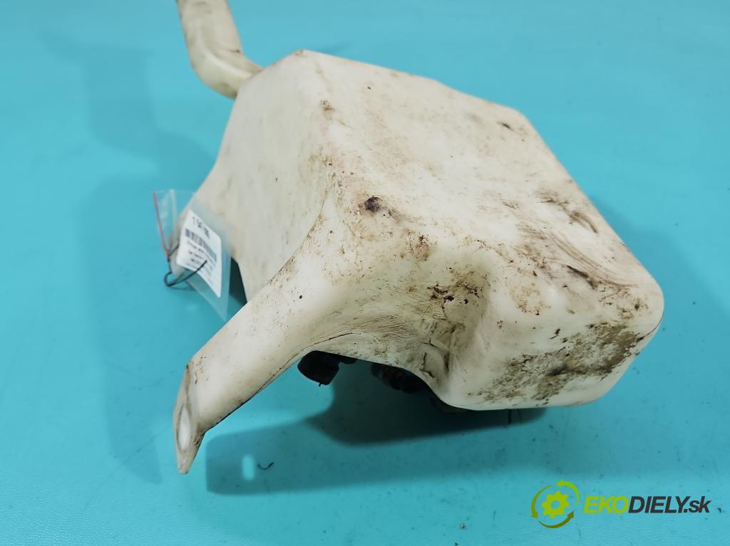 Opel Vectra C 2002-2008 1.9 cdti 120 hp manual 88 kW 1910 cm3 5- nádržka tekutina: ostřikovačů