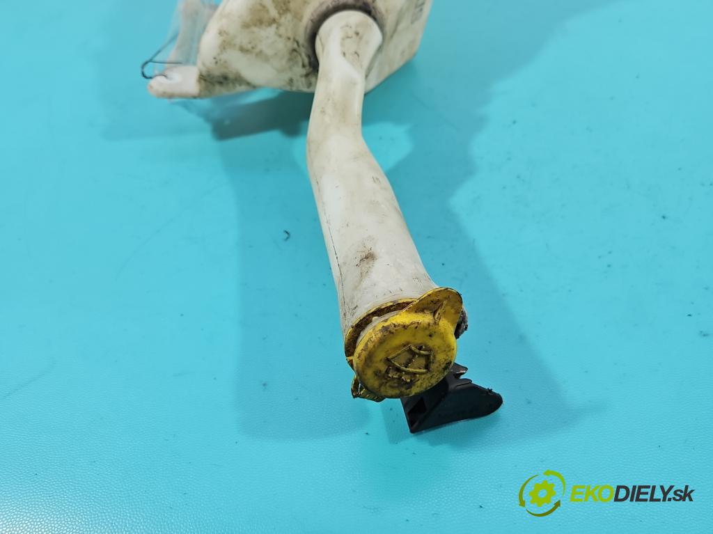 Opel Vectra C 2002-2008 1.9 cdti 120 hp manual 88 kW 1910 cm3 5- nádržka tekutina: ostřikovačů