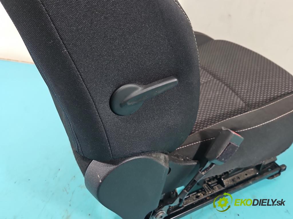 Renault Kadjar 2015-2022 1.2 131 HP manual 96 kW 1197 cm3 5- Sedačka ľavý  (Sedadlo)