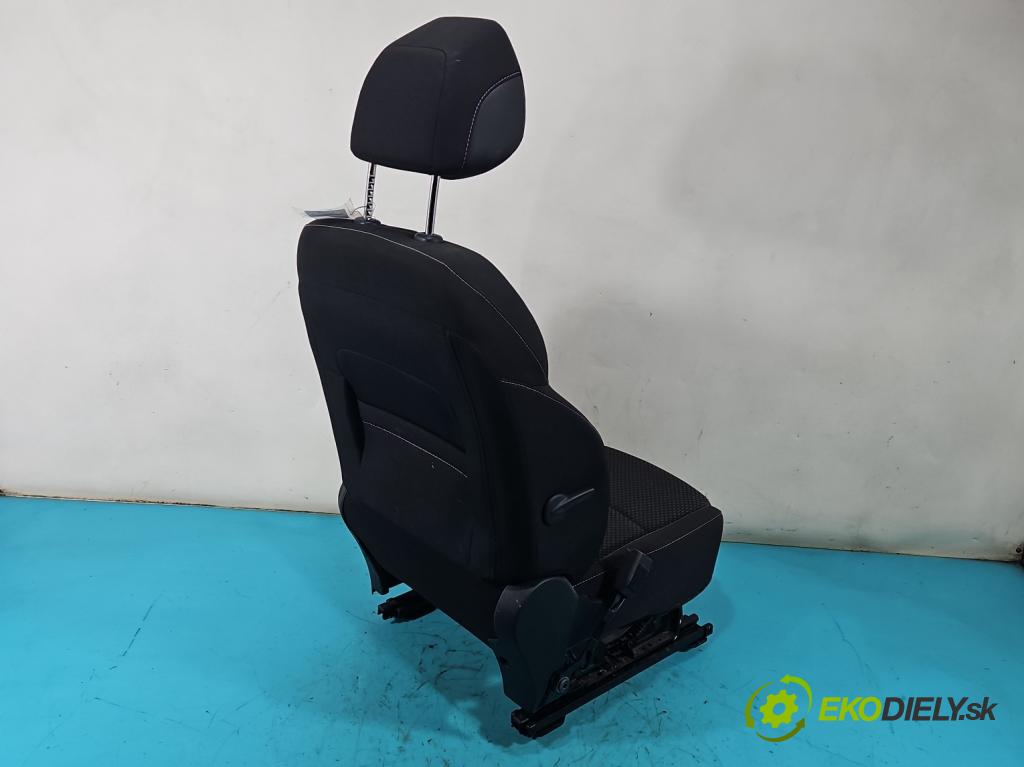 Renault Kadjar 2015-2022 1.2 131 HP manual 96 kW 1197 cm3 5- Sedačka ľavý  (Sedadlo)