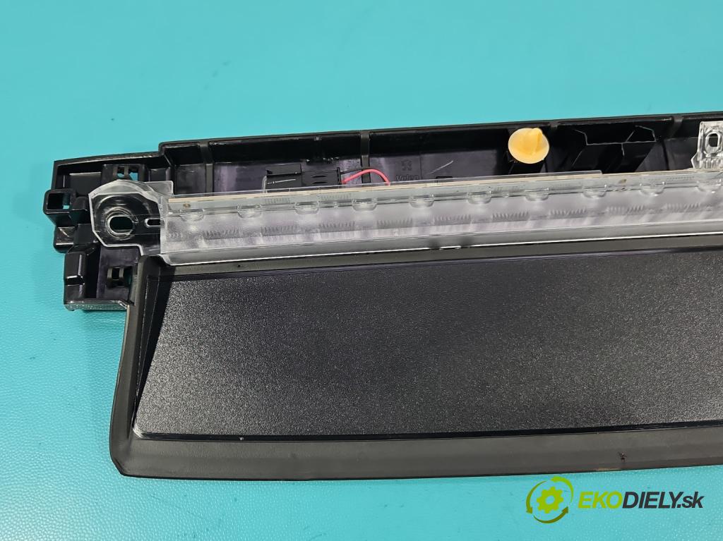 Peugeot 508 II 2018- 1.5 hdi 131 HP manual 96 kW 1499 cm3 5- světlo: stop: 9830402780