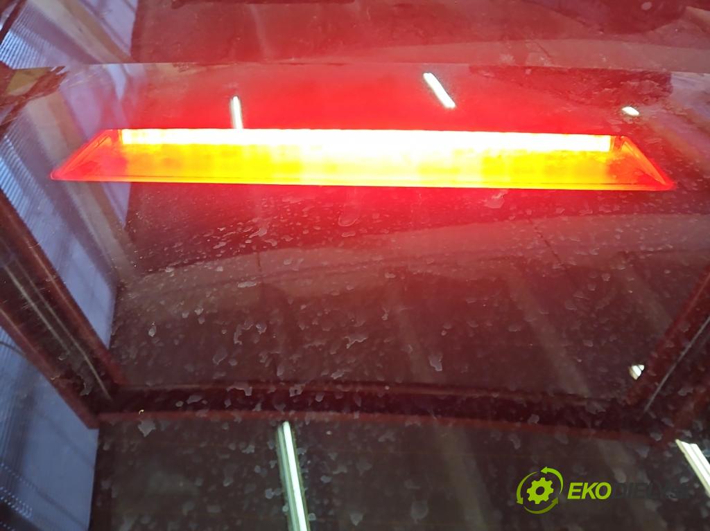 Peugeot 508 II 2018- 1.5 hdi 131 HP manual 96 kW 1499 cm3 5- světlo: stop: 9830402780