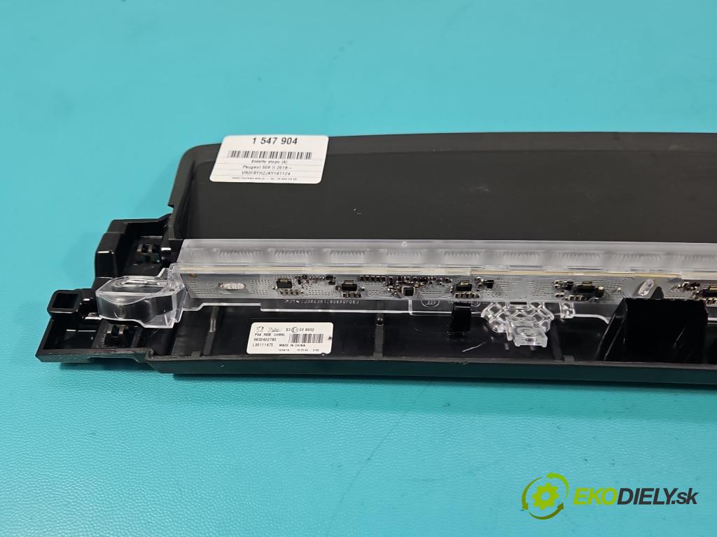 Peugeot 508 II 2018- 1.5 hdi 131 HP manual 96 kW 1499 cm3 5- světlo: stop: 9830402780