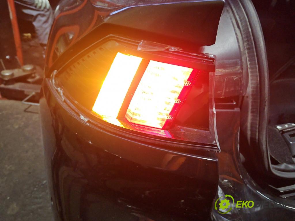 Peugeot 508 II 2018- 1.5 hdi 131 HP manual 96 kW 1499 cm3 5- svetlo / reflektor zadné ľavé  (Kľučka dverí ostatné)