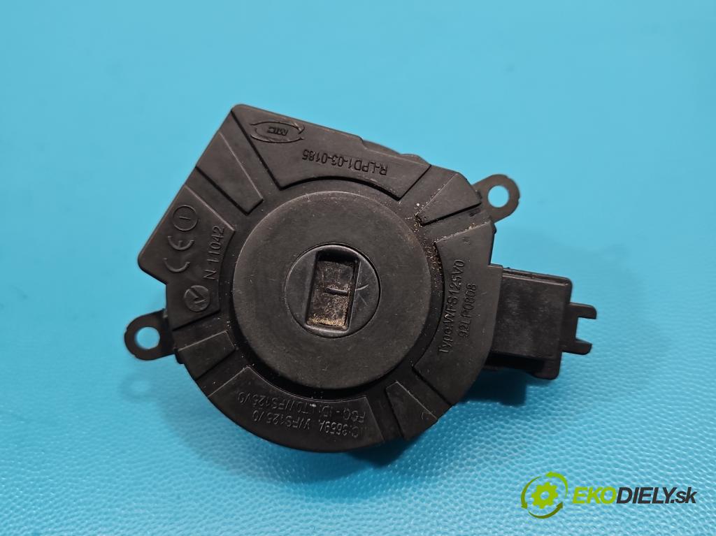 Volvo S40 II 2004-2012 2.0d 136 HP manual 100 kW 1997 cm3 4- Spínačka 30737157 (Spínacia skrinka)