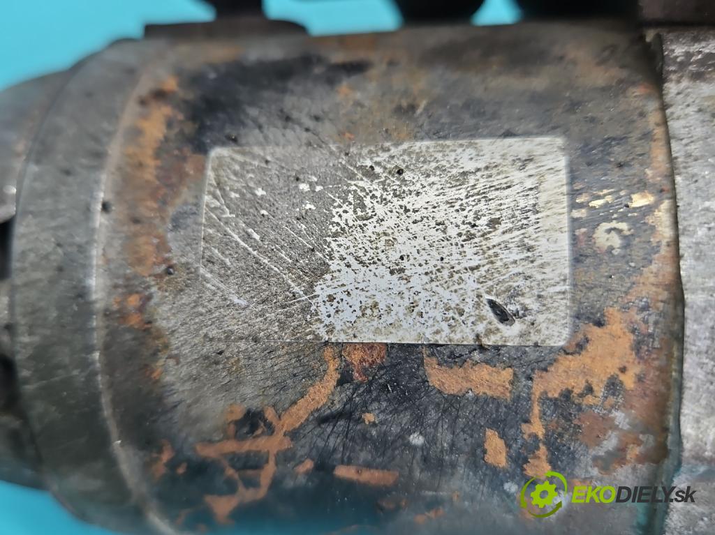 Subaru Forester II SG 2002-2008 2.0 boxer 125 hp manual 92 kW 1994 cm3 5- startér:  (Startér)