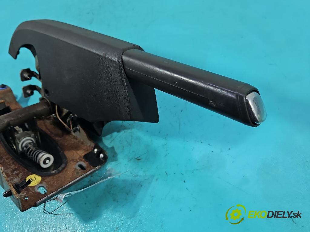 Opel Vectra C 2002-2008 1.9 cdti 120 HP manual 88 kW 1910 cm3 5- Páka: brzda: ručný