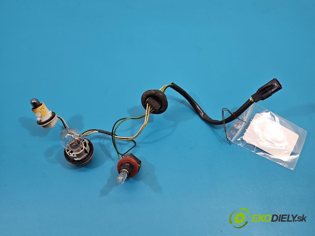 Renault Megane III 2008-2016 1.5 dci 106 HP manual 78 kW 1461 cm3 5- Zväzok: ostatné