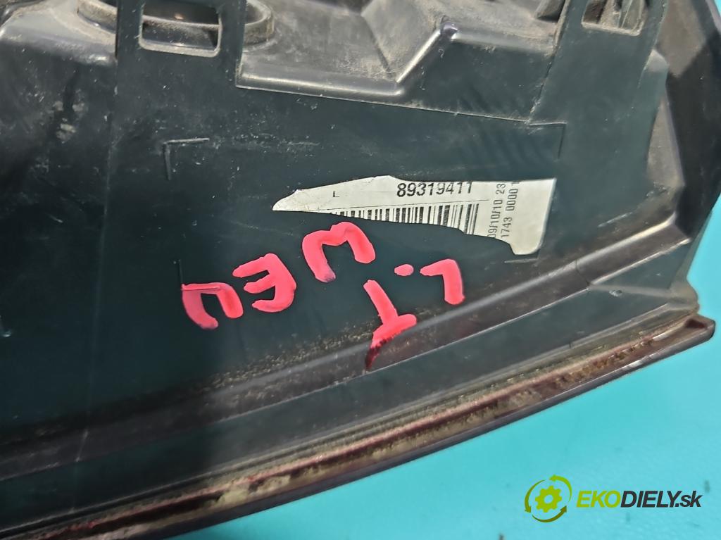 Renault Megane III 2008-2016 1.5 dci 106 HP manual 78 kW 1461 cm3 5- svetlo / reflektor zadné ľavé 265550028R (Kľučka dverí ostatné)