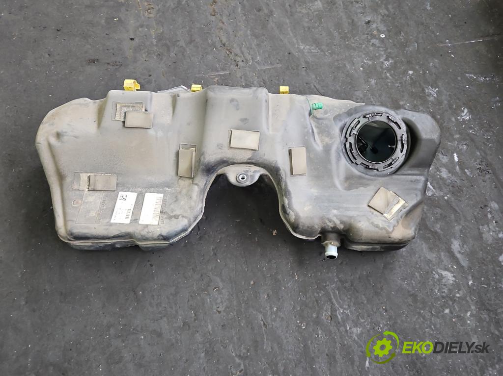 Jaguar XE X760 2015-2024 2.0d 179KM automatic 132 kW 1999 cm3 4- Nádrž: paliva GX73-9K007-DD (Palivová nádrž)