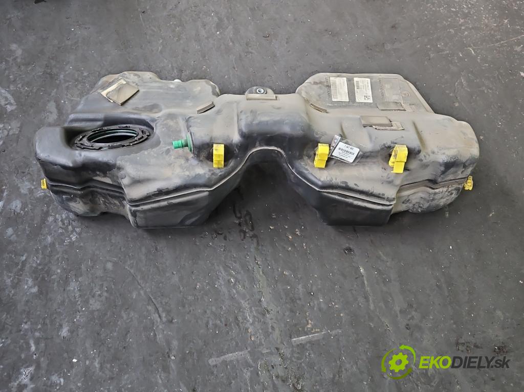 Jaguar XE X760 2015-2024 2.0d 179KM automatic 132 kW 1999 cm3 4- Nádrž: paliva GX73-9K007-DD (Palivová nádrž)