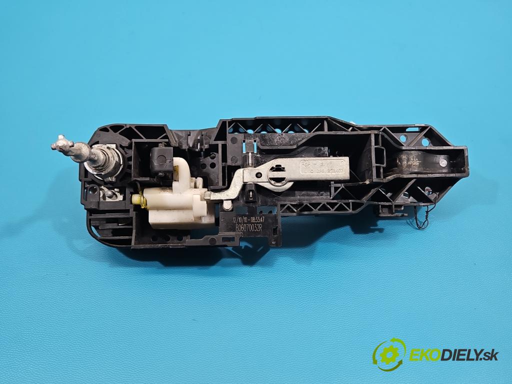 Renault Megane III 2008-2016 1.5 dci 106 HP manual 78 kW 1461 cm3 5- rukoväť predné ľavé mimo: 806070032R (Kľučka dverí vonkajšia predná ľavá)