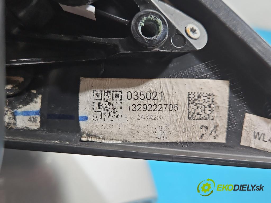 Audi A6 C7 2011-2018 2.0 TFSI 179KM automatic 132 kW 1984 cm3 4- zpětné zrcátko pravé  (Klika dveří ostatní)