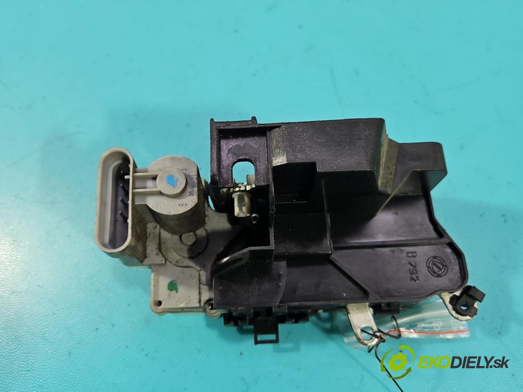Fiat Doblo I 2001-2010 1.9 jtd 120 HP manual 88 kW 1910 cm3 5- zámok zadné ľavý