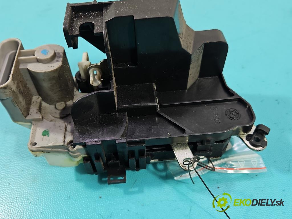 Fiat Doblo I 2001-2010 1.9 jtd 120 HP manual 88 kW 1910 cm3 5- zámok zadné ľavý