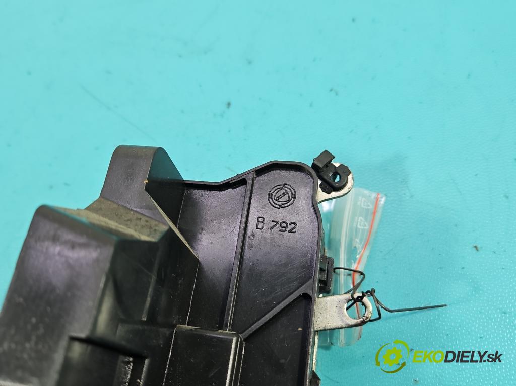 Fiat Doblo I 2001-2010 1.9 jtd 120 HP manual 88 kW 1910 cm3 5- zámok zadné ľavý