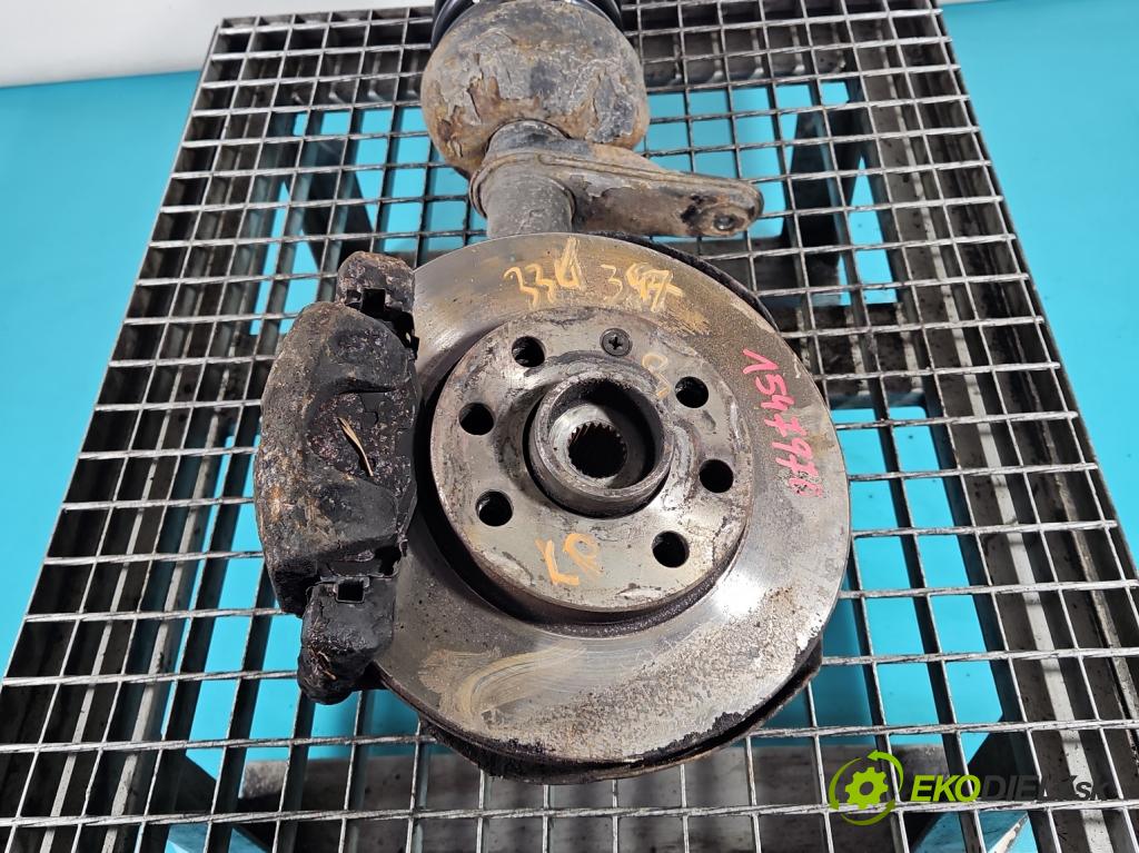 Daewoo Lanos 1.5 8V 86 hp manual 63 kW 1498 cm3 4- náboj levé  (Náboj kola)